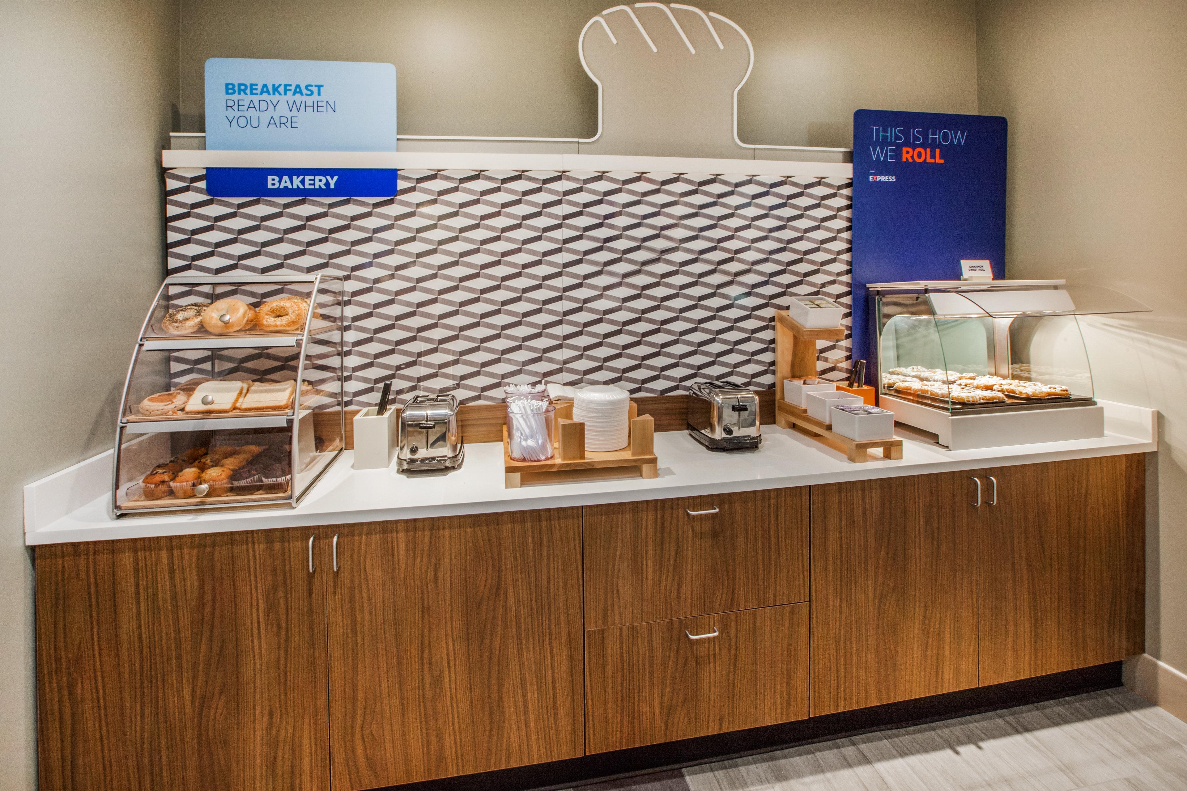 Holiday Inn Express & Suites - West Des Moines - Jordan Creek By Ihg Esterno foto