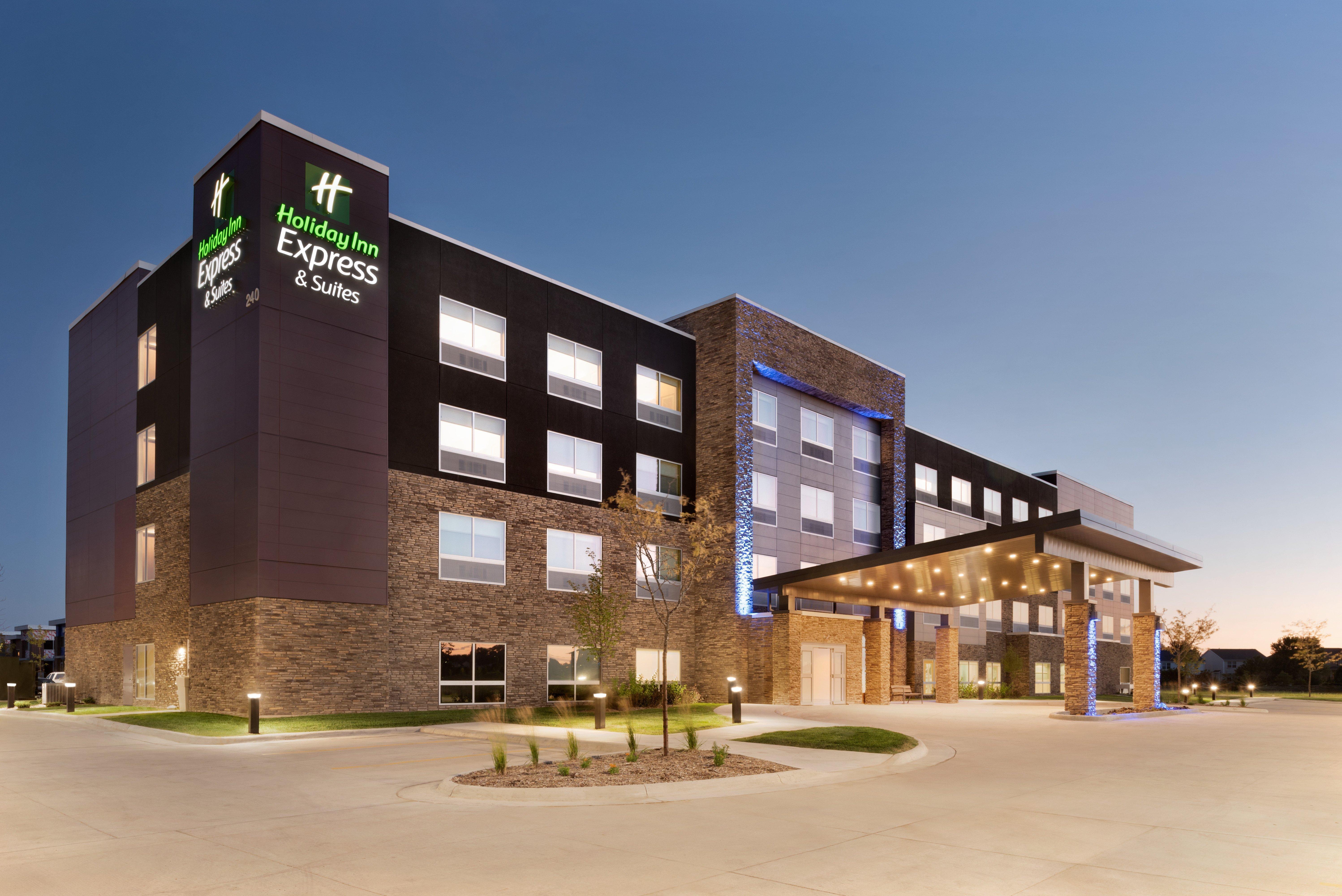 Holiday Inn Express & Suites - West Des Moines - Jordan Creek By Ihg Esterno foto