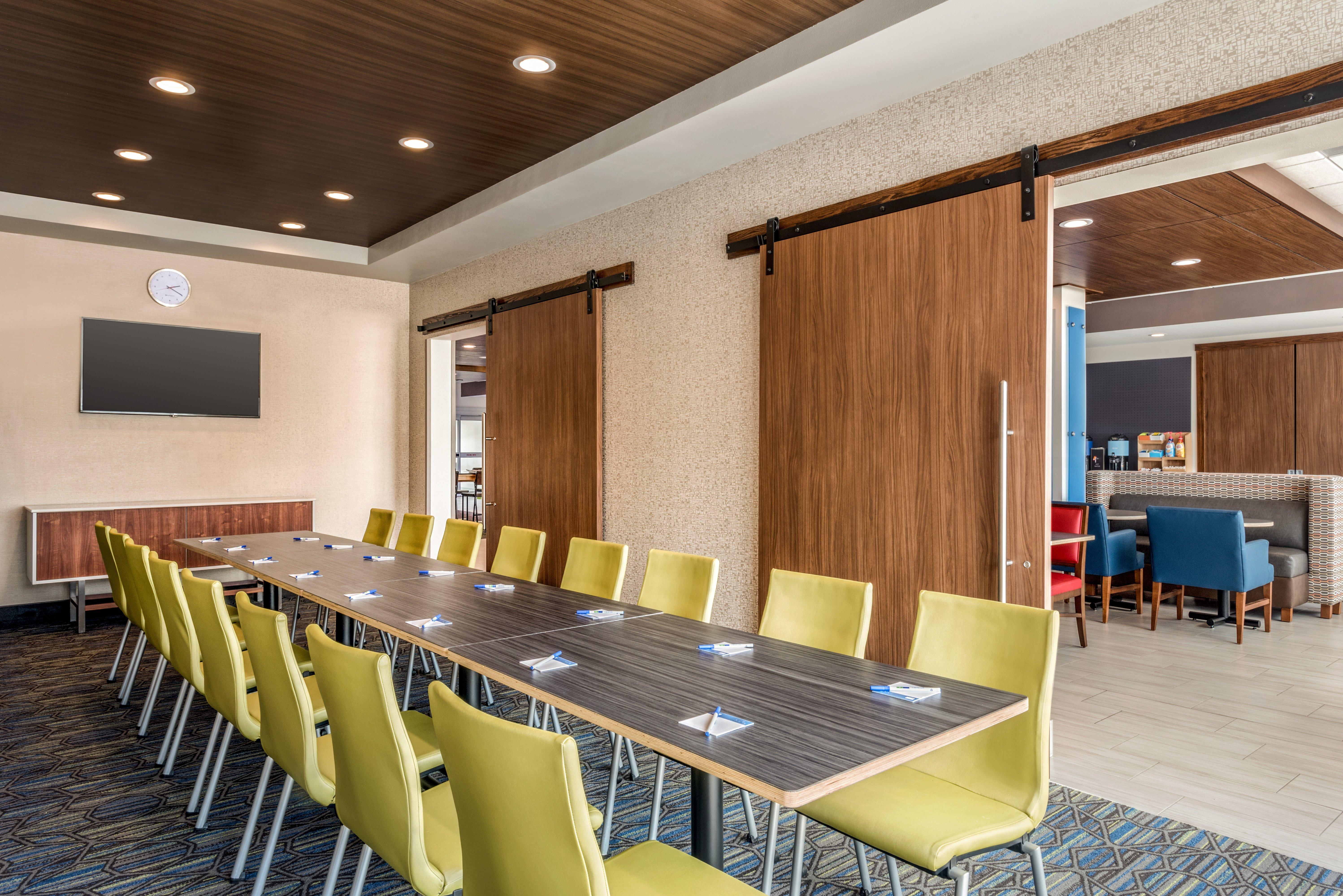 Holiday Inn Express & Suites - West Des Moines - Jordan Creek By Ihg Esterno foto